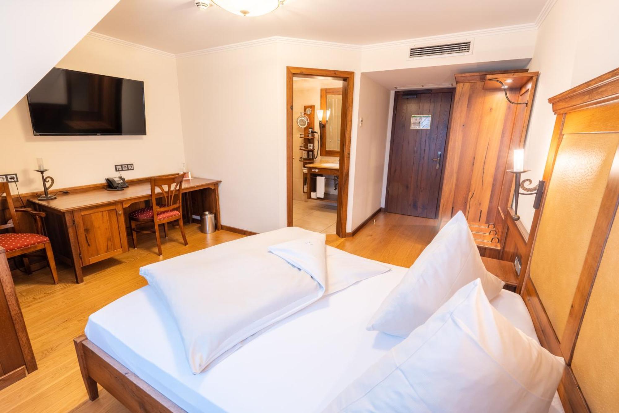 נוי-אולם Hotel Hirsch מראה חיצוני תמונה