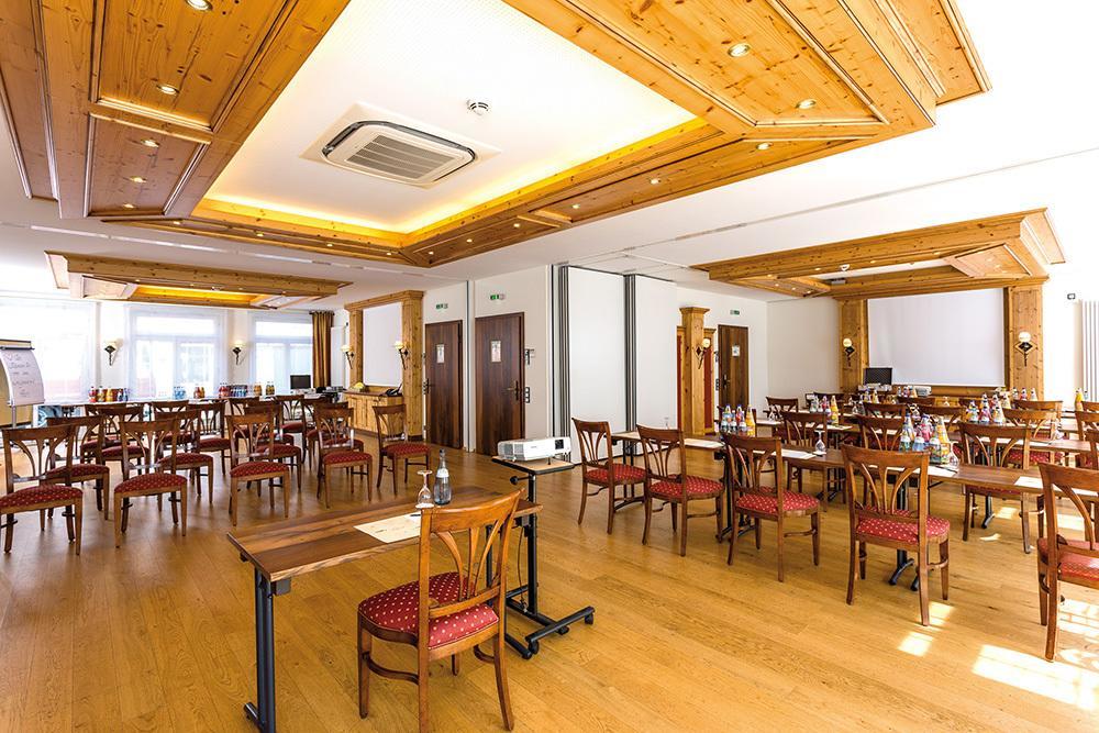 נוי-אולם Hotel Hirsch מראה חיצוני תמונה