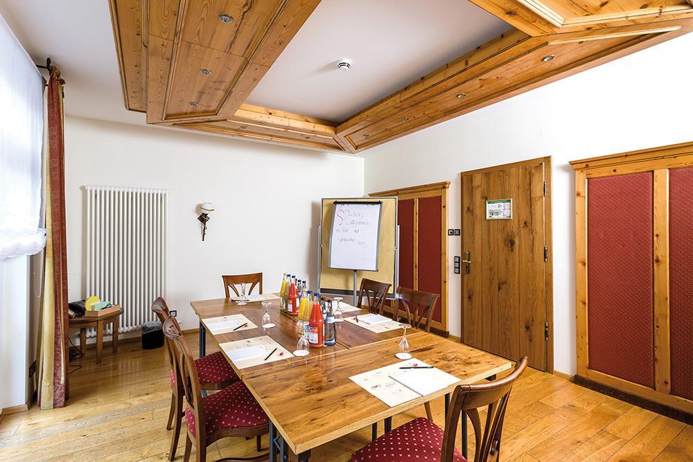 נוי-אולם Hotel Hirsch מראה חיצוני תמונה